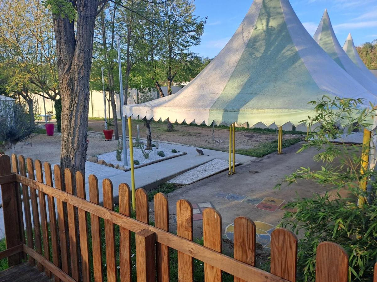 Chalet Privé: Camping 4 Étoiles pour 5 Personnes Hotel Foix Exterior photo